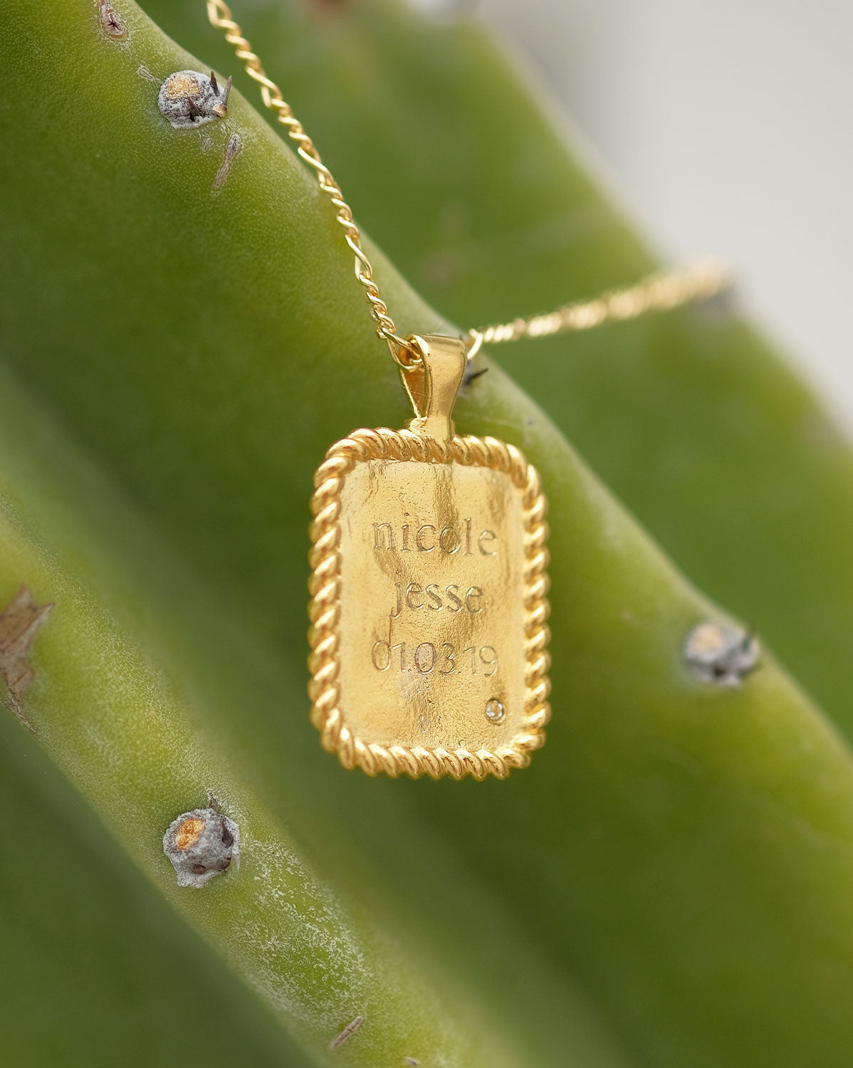 Flint Engravable Pendant Necklace
