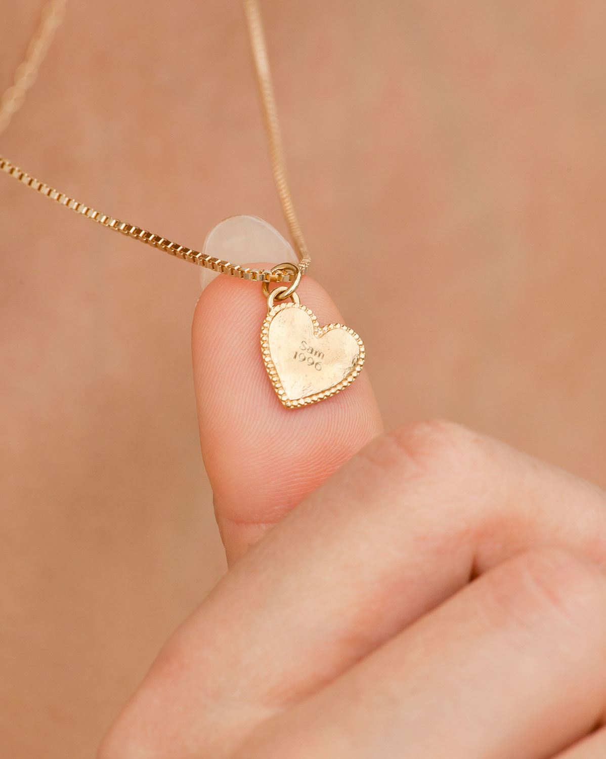 Venus Engravable Heart Pendant