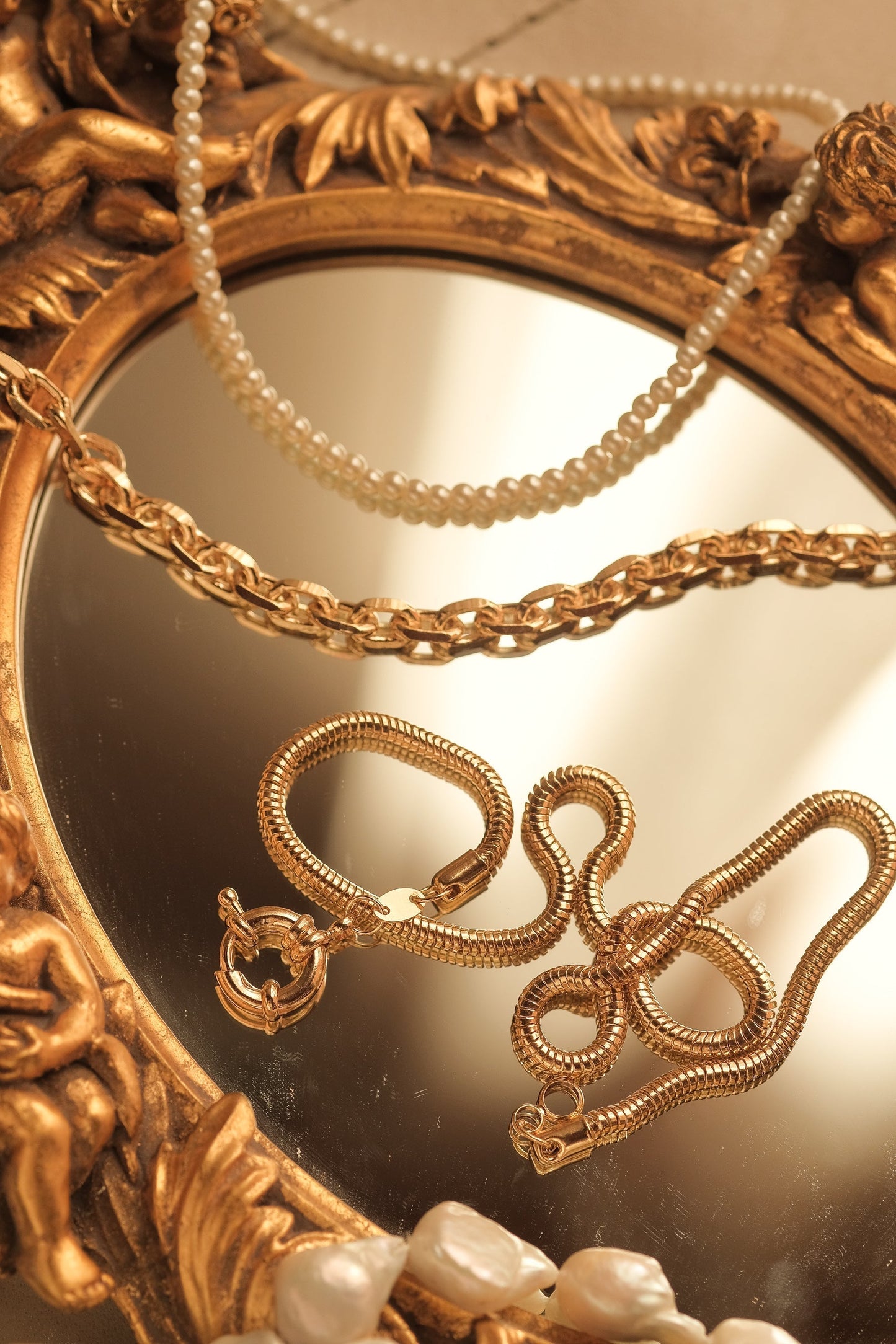 Lyrra Round Slinky Chain
