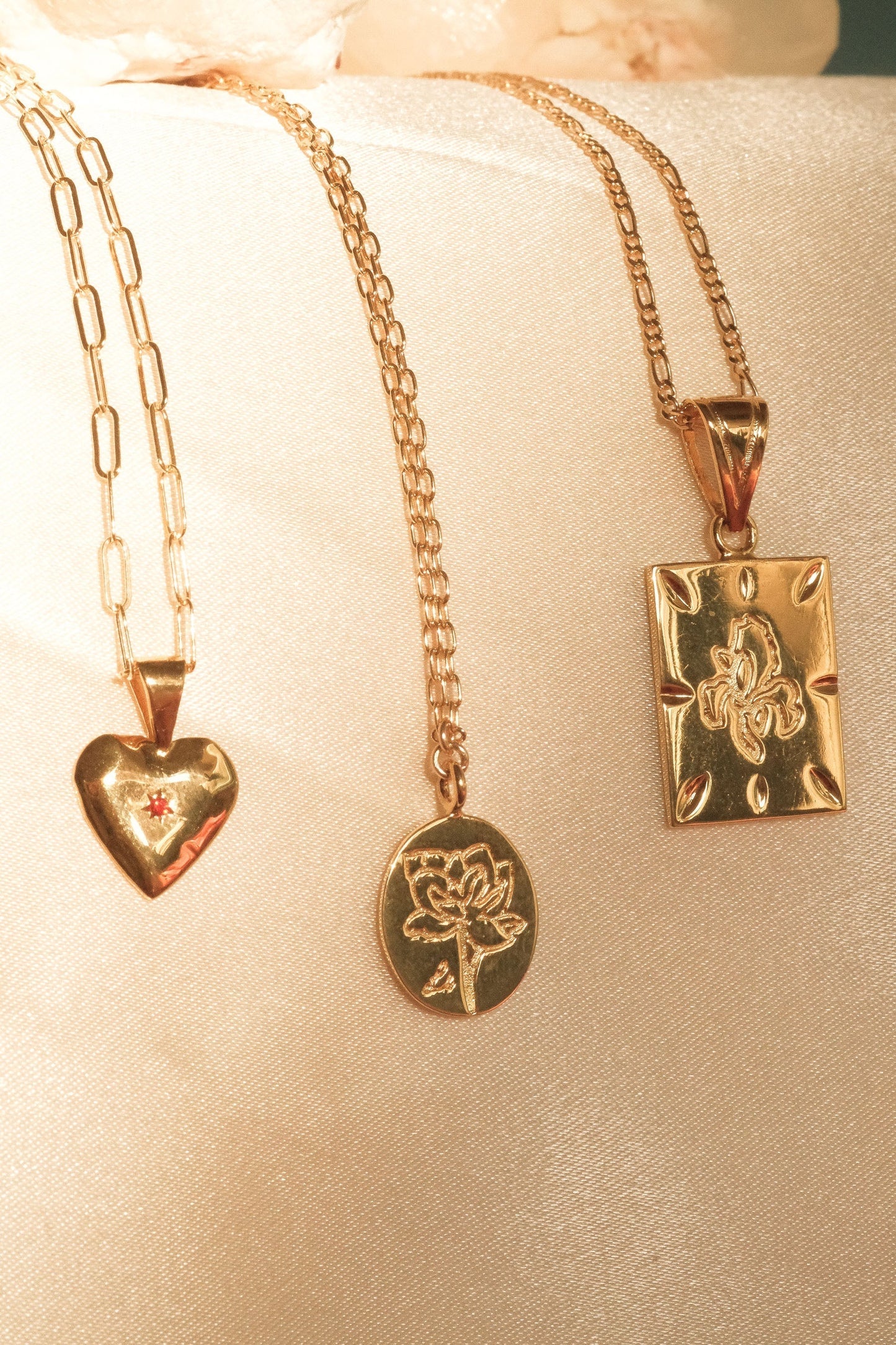Gilded Heart Pendant Necklace - S-kin Studio Jewelry | Minimal Jewellery That Lasts.
