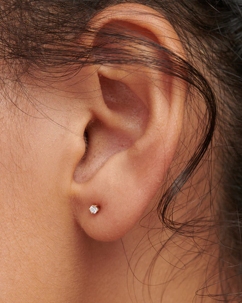 Byeol Solid Gold Diamond Stud | 9K Solid Gold Earrings | S-kin Studio Jewelry | Ethical Jewelry That Lasts