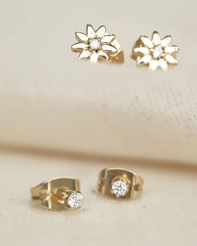Byeol Solid Gold Diamond Stud | 9K Solid Gold Earrings | S-kin Studio Jewelry | Ethical Jewelry That Lasts