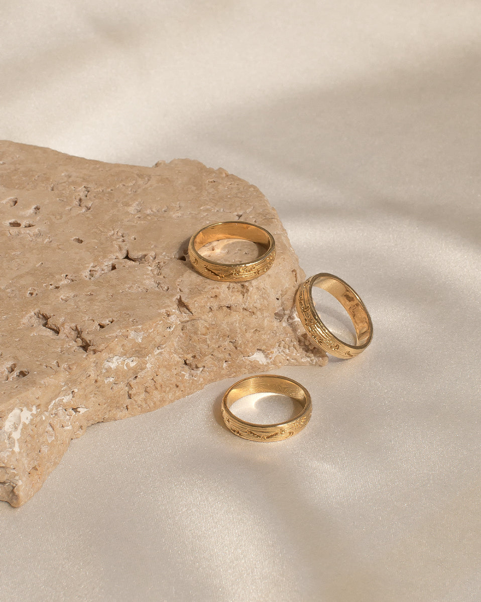 Solid Gold Dante Ring