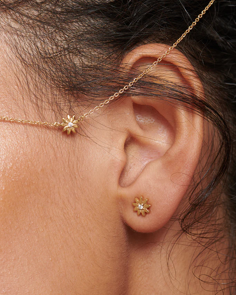 Leilani Solid Gold Flower Diamond Stud | 9K Solid Gold Earrings | S-kin Studio Jewelry | Ethical Jewelry That Lasts
