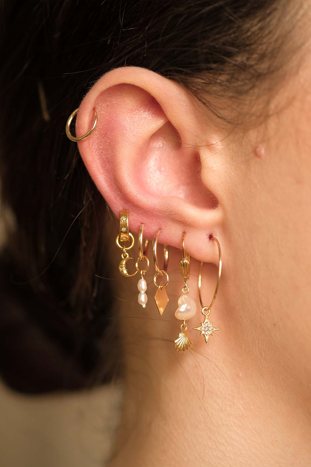 St'X Starburst Wire Hoops