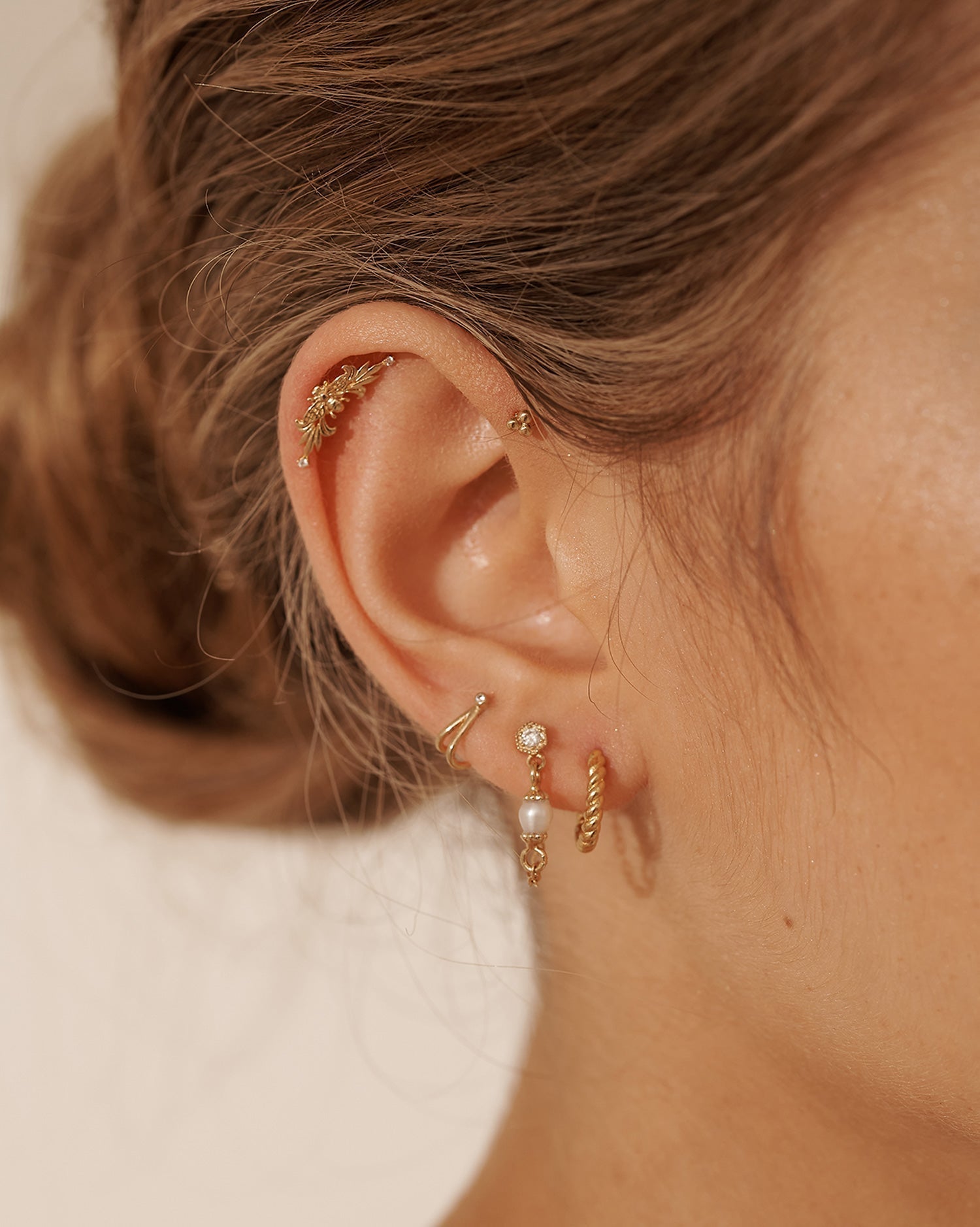14K Solid Gold Faye Wishbone Single Stud | S-kin Studio Jewelry | Ethical Piercing Earrings