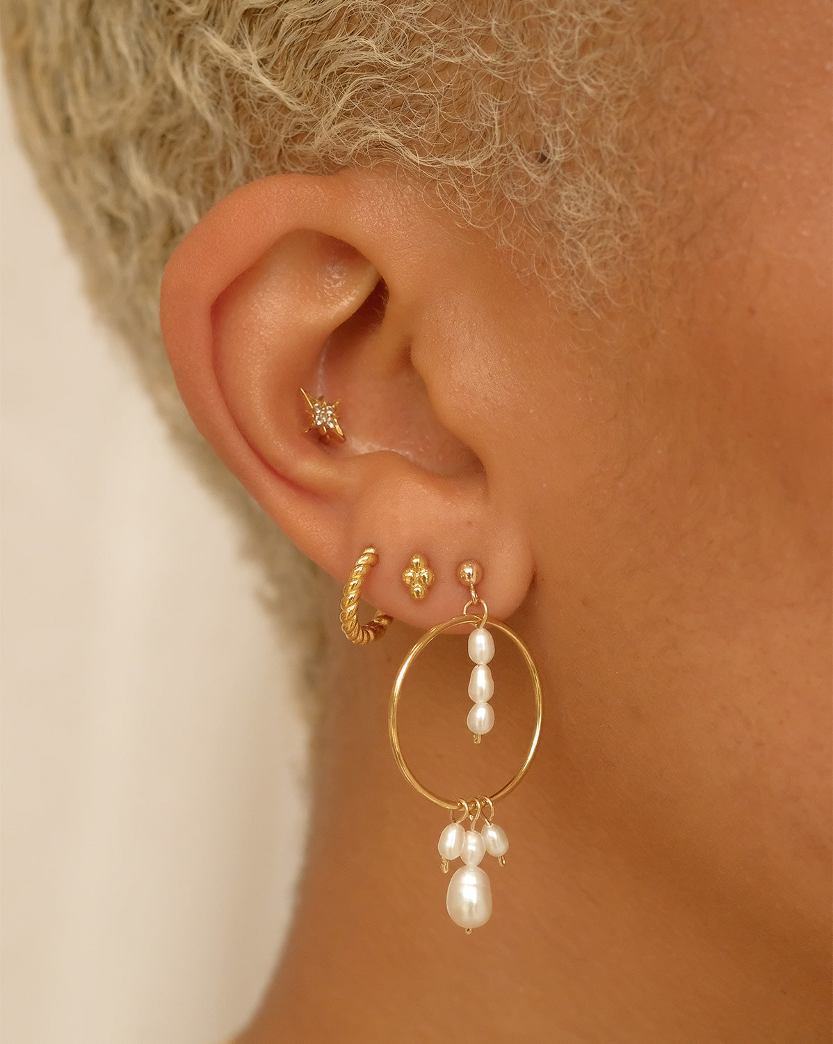 18K Gold Fill Bella Twist Huggie Hoops | S-kin Studio Jewelry | Ethical Piercing Earrings