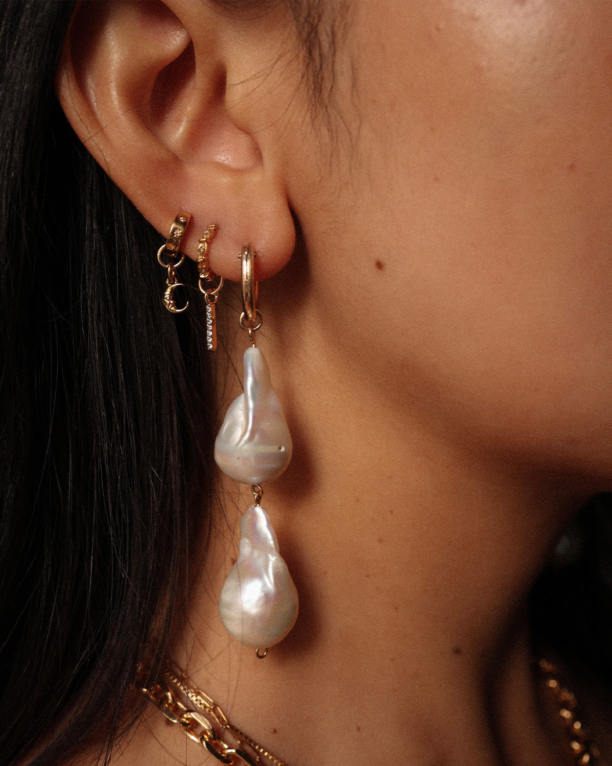 Aphrodite Baroque Pearl Earrings (Double Pearl)