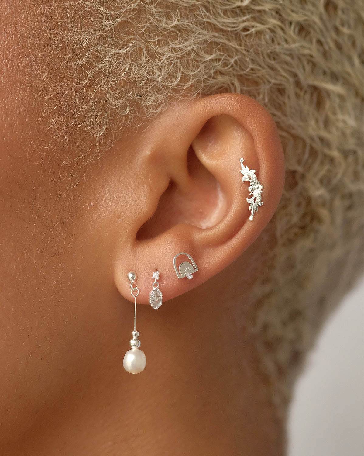 Sterling Silver Bee Curve Single Stud | S-kin Studio Jewelry | Ethical Piercing Stud